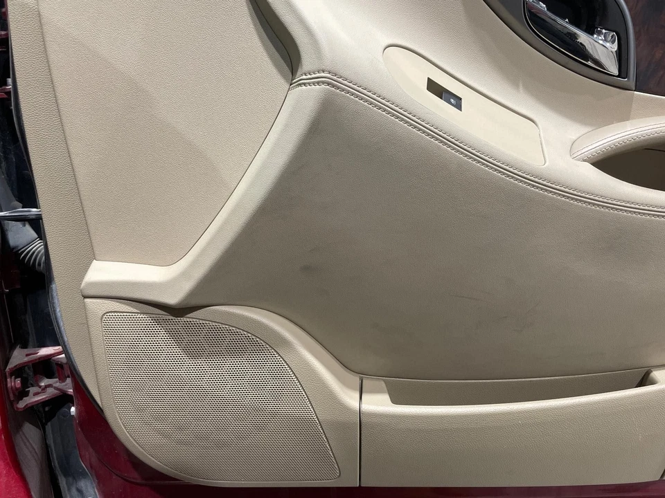 10-13 LACROSSE Front Door Trim Panel RHCocoa/Light Cashmere-4AC Foto 4 de 4