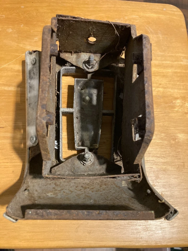 Mercury Cougar 1967 1968 rejilla adorno central moldura original como es real Foto 4 de 4