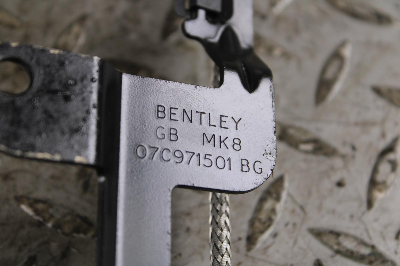 Bentley Flying Spur 2013-2018 Left Temperature sender P/N 07C971501BG