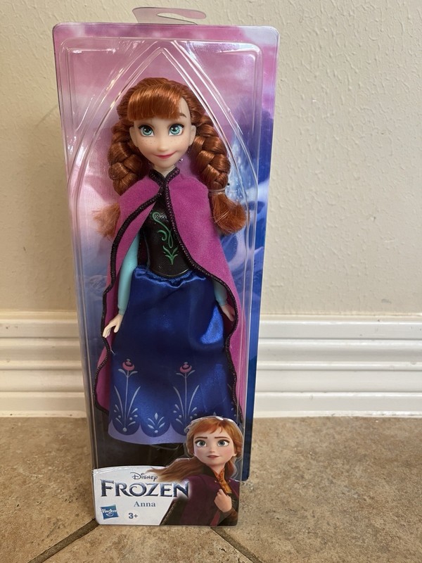 Hasbro Disney Frozen Anna Play line Doll New In Box Frozen 2