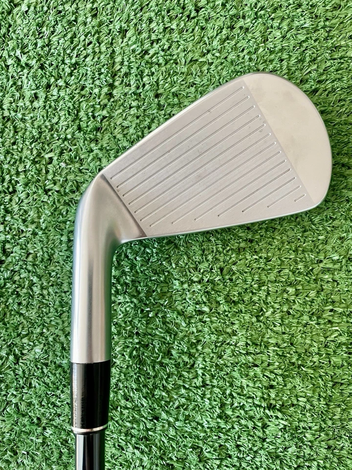 Srixon ZX7 Mk 2 Irons 5-PW Senior Flex Graphite Right Handed Mens Golf Clubs - Image 4 of 4