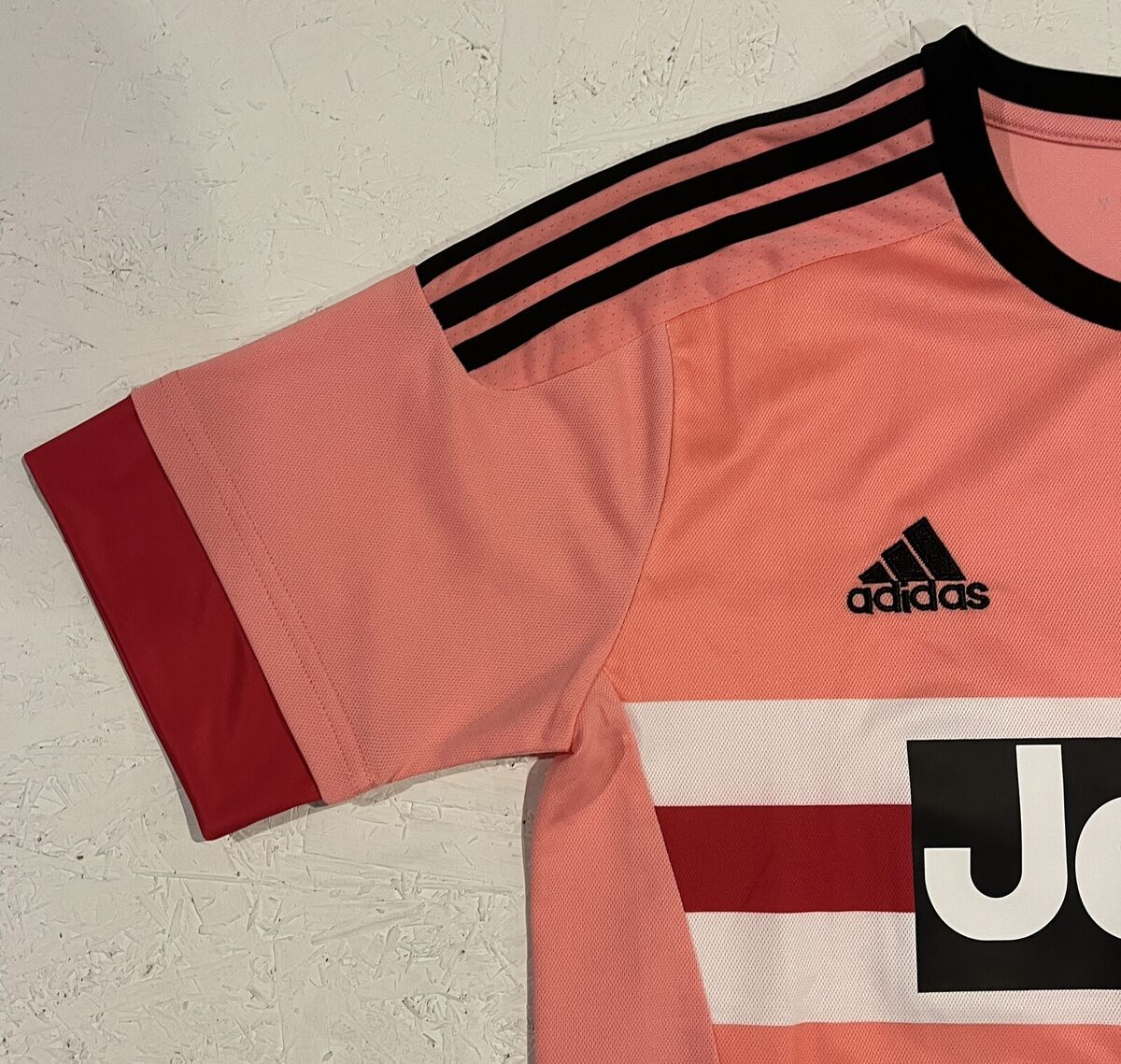 Adidas Juventus FC Jersey Away Pink Jeep 2015/2016 Size Adidas Juventus FC Jersey Away Pink Jeep 2015/2016 Size