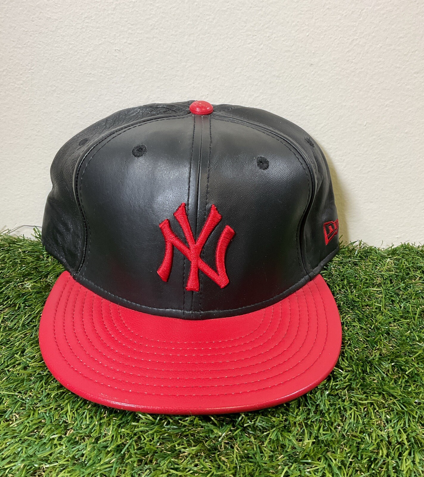 New Era New York Yankee Genuine 100% Leather Deadstock  Fitted Hat Size 8