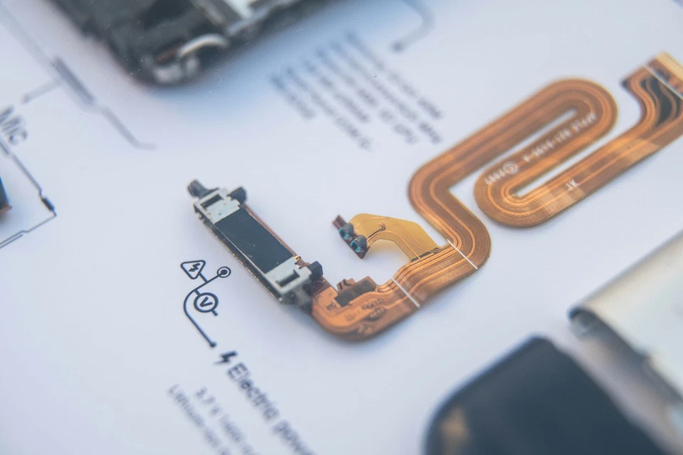 iPhone desmontado 1ª geração desmontado com moldura, iPhone 1 arte desconstruída - Imagem 4 de 4