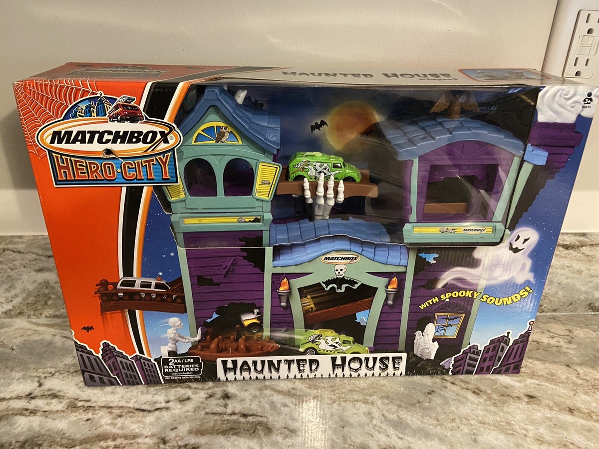 RARE!! 2003 Matchbox Hero-City Haunted House Bonus Bundle in