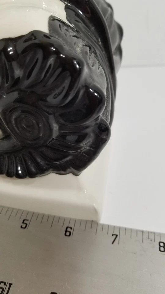 Foo Dog Statue, Black and White. - Image 4 of 4