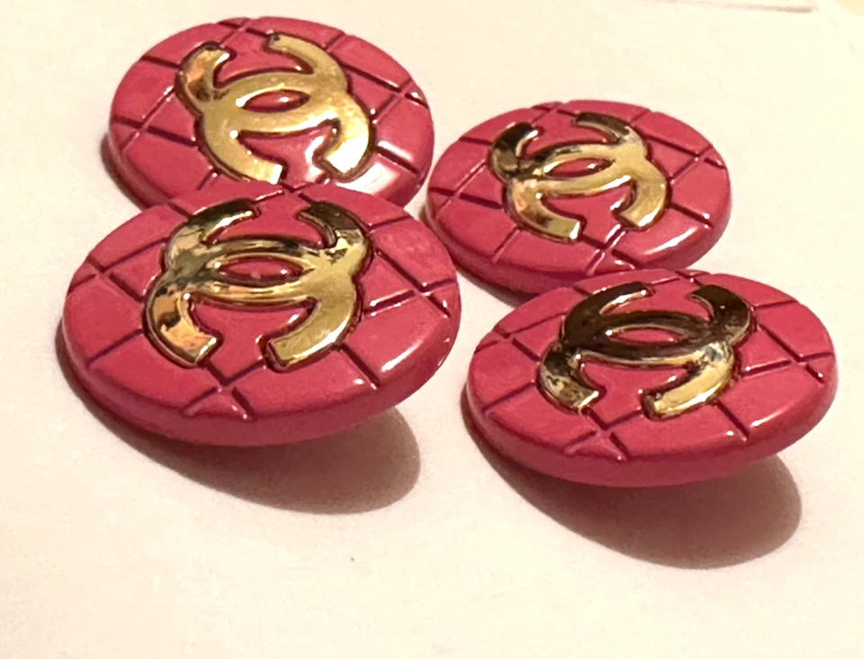5 Chanel Buttons Quilted Metal Pink & Gold,  Iconic CC Logo, Signed 20mm - Image 3 of 4