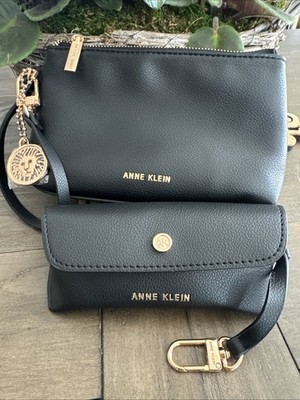 Anne Klein Wristlet /Clutch / Purse & Eyeglass Soft Black Case & Gold Lion Charm