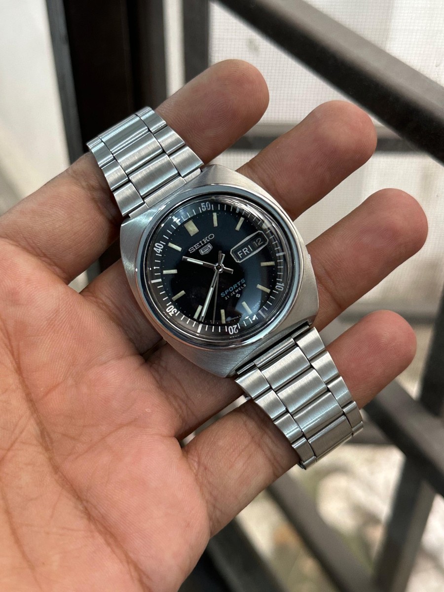 時計 SEIKO5SPORTS 21JEWELS Seiko 5 Automatic 21 Jewels Blue Dial Date/Day Japan Made SNXS77J1