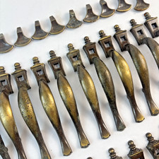 Vintage NATIONAL LOCK Drawer/Cabinet Pulls Thumb Grip FO-3742 Lot of 28 READ