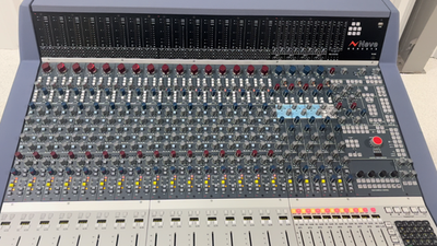 AMS Neve Genesys 16M 16 Analog Channel Recording Console | eBay