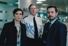ADRIAN DUNBAR signed Autogramm 20x30cm LINE OF DUTY in Person autograph COA