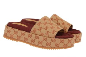 gucci slides beige