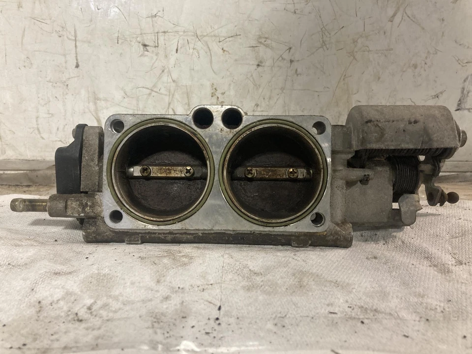 Used Fuel Injection Throttle Body fits: 1998 Cadillac Catera Throttle Body Assem Foto 2 de 4