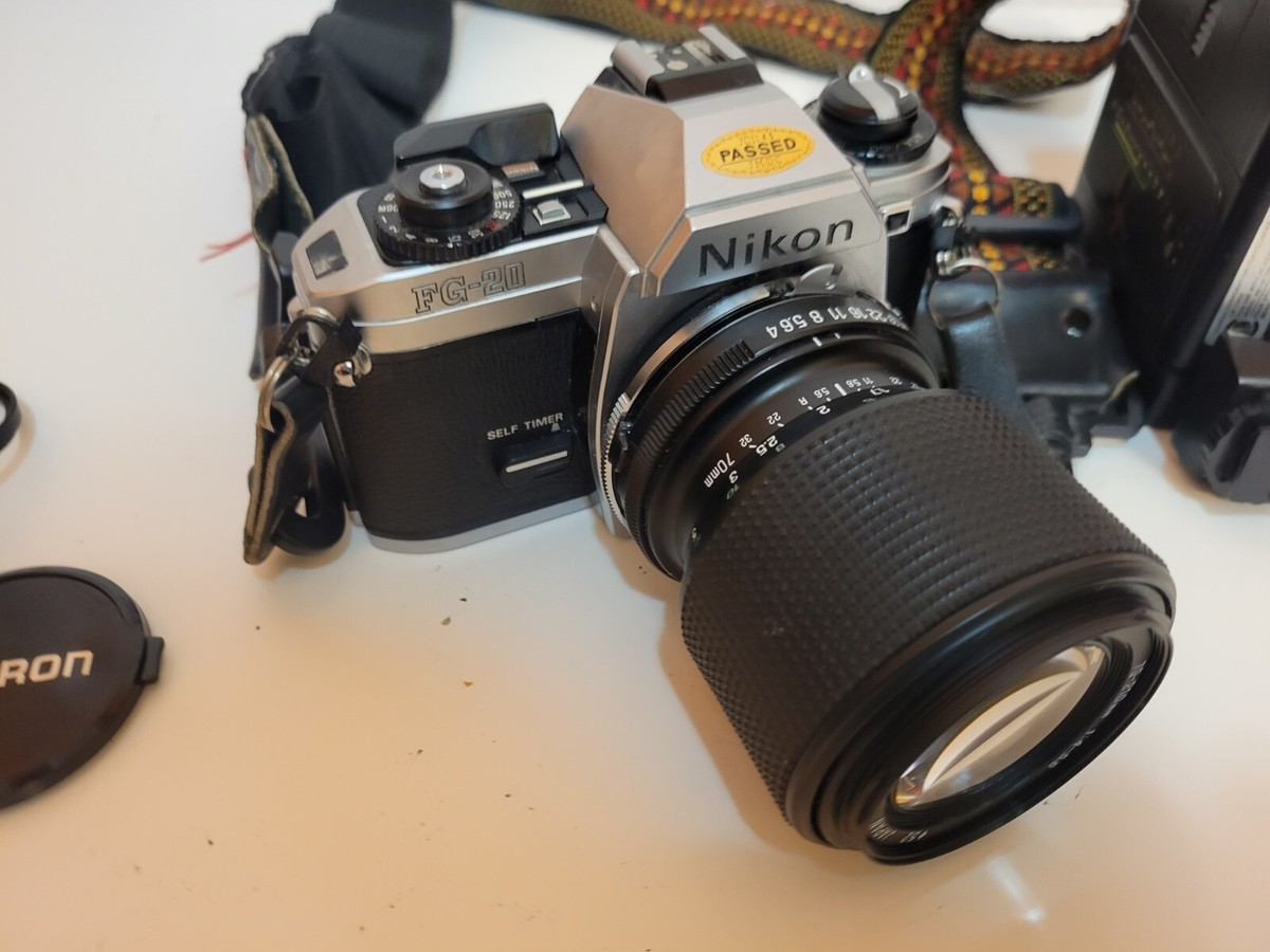 Nikon フィルムカメラ FG-20 ＊ジャンク＊ NIKON FG-20 35mm SLR FILM CAMERA With Tamron 70-210mm 1:4-5.6 LENS