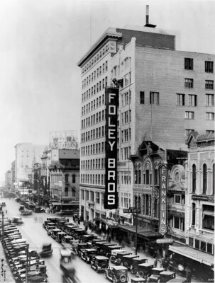 Foley s on Main Street in Houston in 1922 POSTER 24 X 18 Inches Wall Art