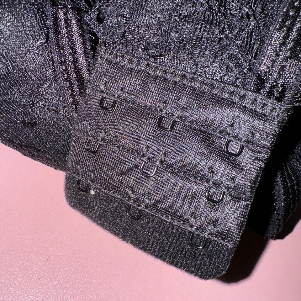 Sutiã 46A Comfort Choice preto com aro, ajustável, detalhes de renda novo com etiquetas conjunto de 3 - Imagem 4 de 4