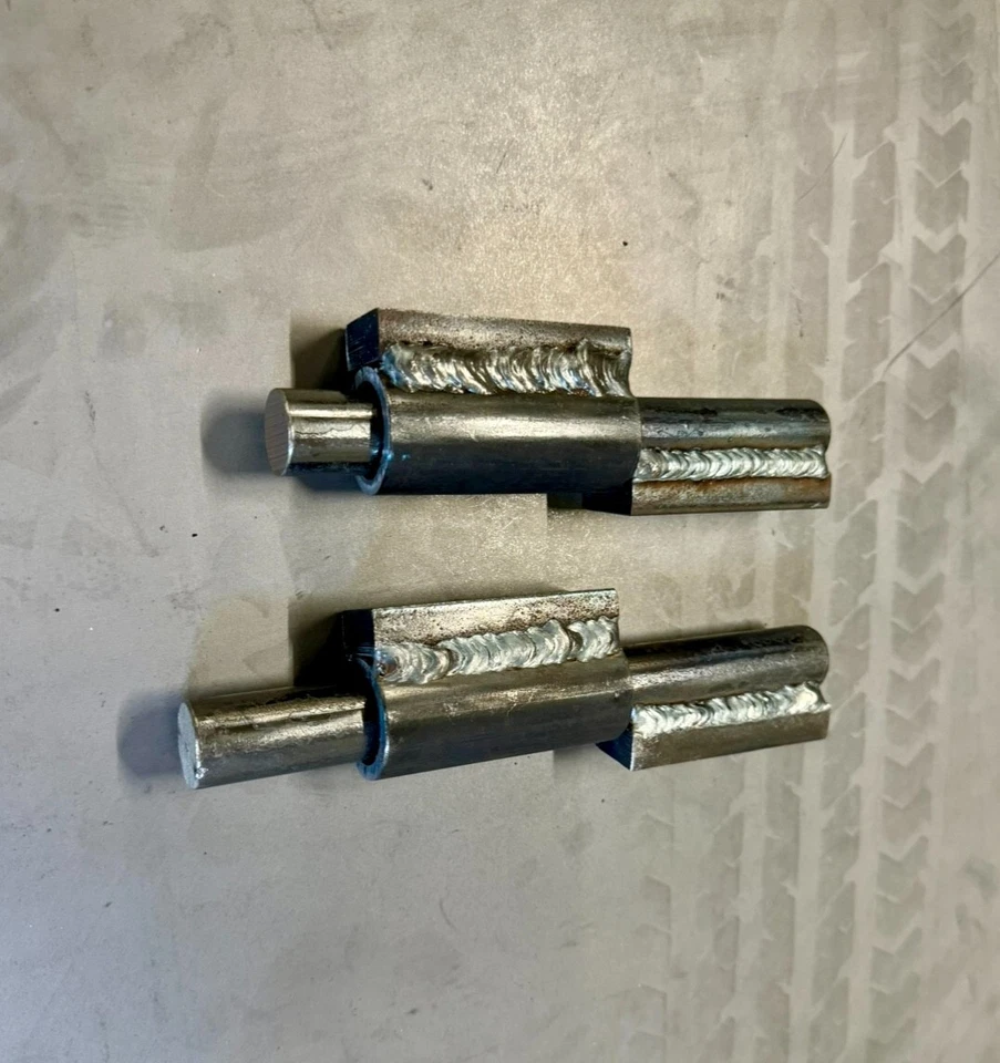 Heavy Duty Gate Hinges 7/8" Steel Rod, Weld On - Image 3 of 4