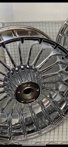 Harley CVO Turbine FXSB 2013 -22 Breakout 40900057A Wheel REAR CHROME OUTRIGHT - Picture 4 of 12