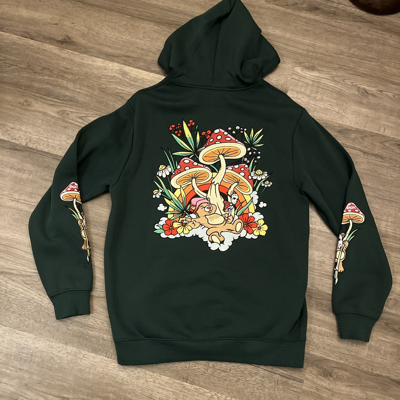 DGK Wonderland Green Hoodie Size Medium Limited Edition Dead