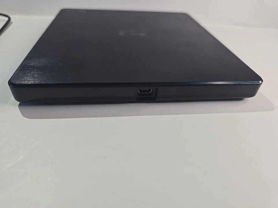 Gravador de DVD portátil fino LG BP50NB40 USB 2.0 - Preto - Imagem 4 de 4