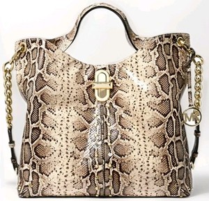 🌞MICHAEL KORS UPTOWN ASTOR LEGACY STUDDED SNAKESKIN LEATHER LARGE TOTE BAG🌺NWT