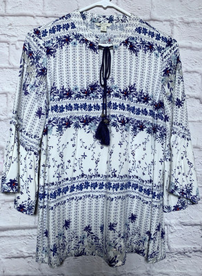 C est 1946 Blue & White Floral 3/4 Sleeve Tassel Tie Front Top Women's Size XS.
