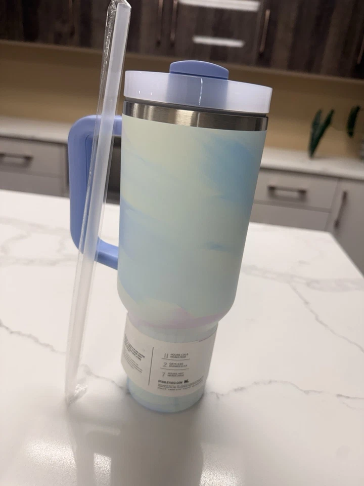 Corante Stanley Flourish Quencher H2.0 40 oz azul - Imagem 2 de 2