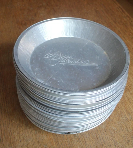 LOT Of 32 VTG Marie Callender's 9" Aluminum Pie PLATE Pan Tins