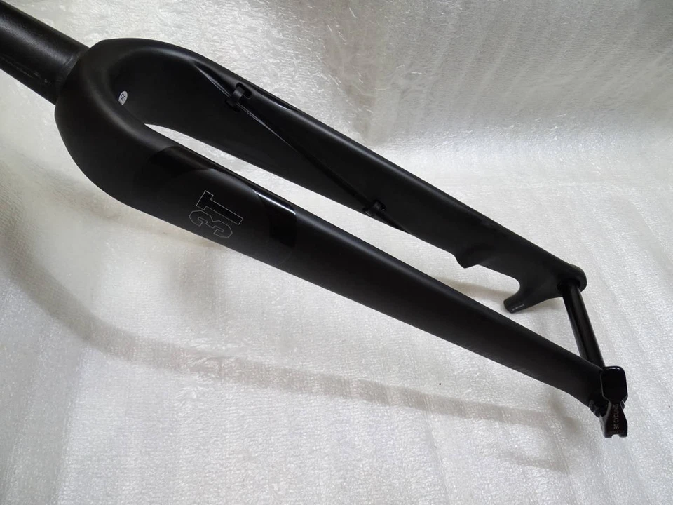 3T LUTEUS 2 TEAM STEALTH Gravel Cross fork 15x100 700C Brand new - Image 4 of 4