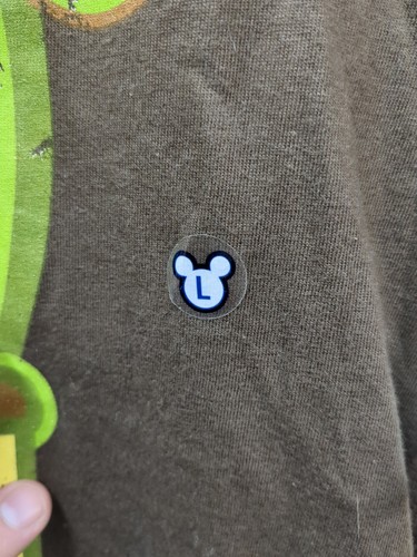Muppets - "Old...It Sure Beats Dead" - Camicia Marrone Taglia L Parchi Disney Nuova con etichette - Foto 3 di 11