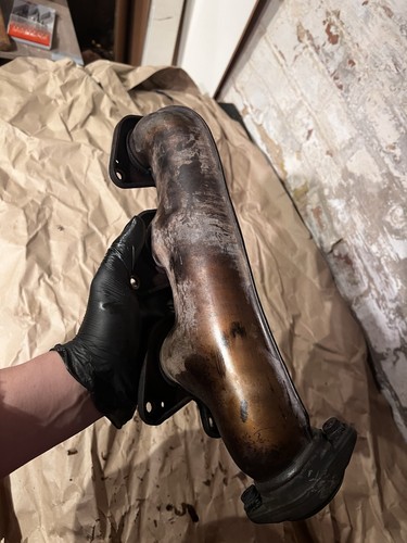 Original Mercedes-Benz Abgaskrümmer rechts A2721402809 (OEM: 272 140 28 09)