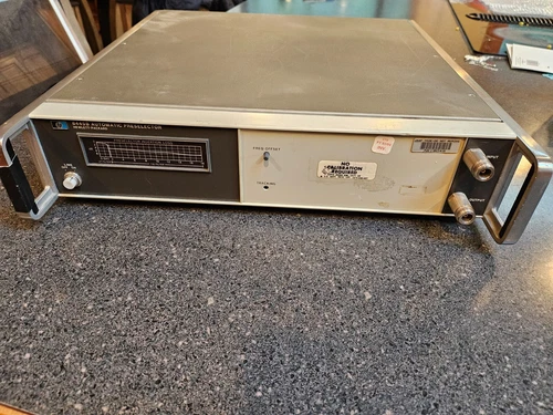 HP 8445B Automatic Presselector 2 to 18Ghz Presselector Powers on, UNTESTED