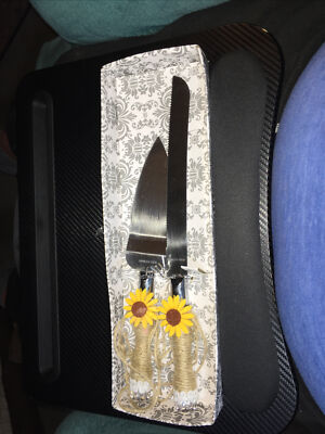 Vintage 2 Piece Cutlery Set U S Made (we think) Pie Server & 13  Knife Ship Free