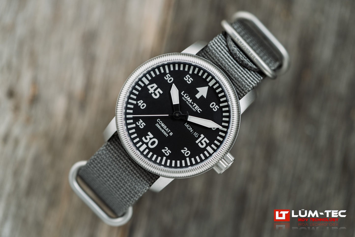 Lum-Tec Mens Watch Combat B67 Day Date 43mm Black Dial Miyota Japan 2105