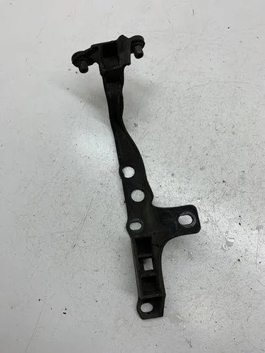 VW TOUAREG 7LA, 7L6, 7L7 Rechte Scheinwerferhalter 7L0805734 2.50 23941897