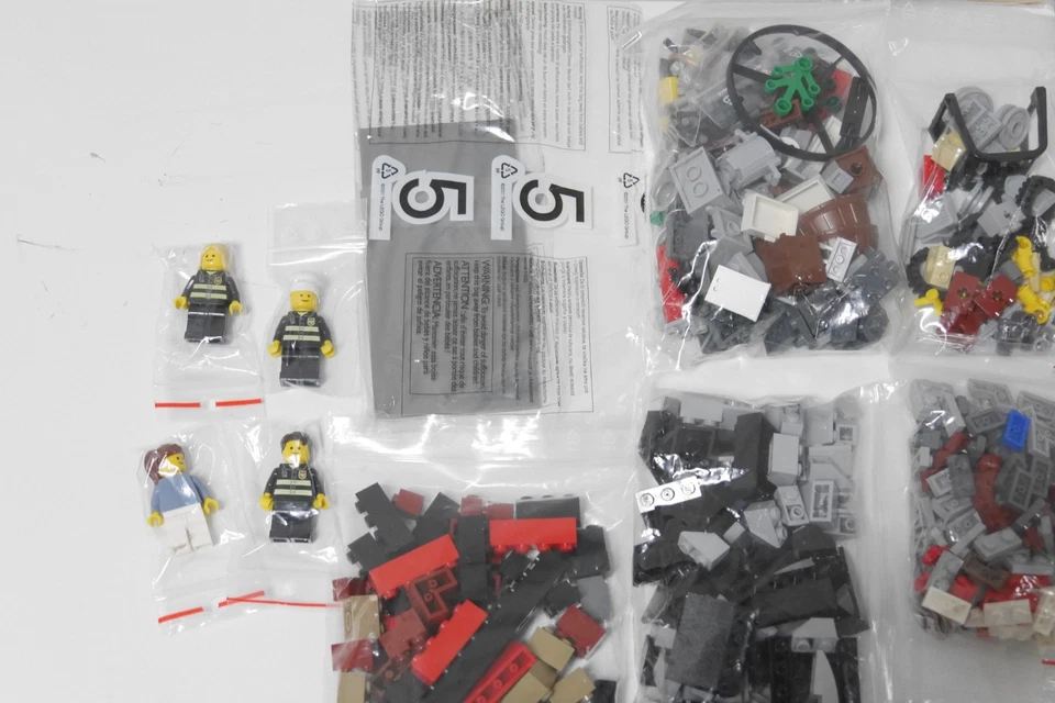 LEGO Modular Buildings 10197 Fire Brigade, Foto 3 von 5
