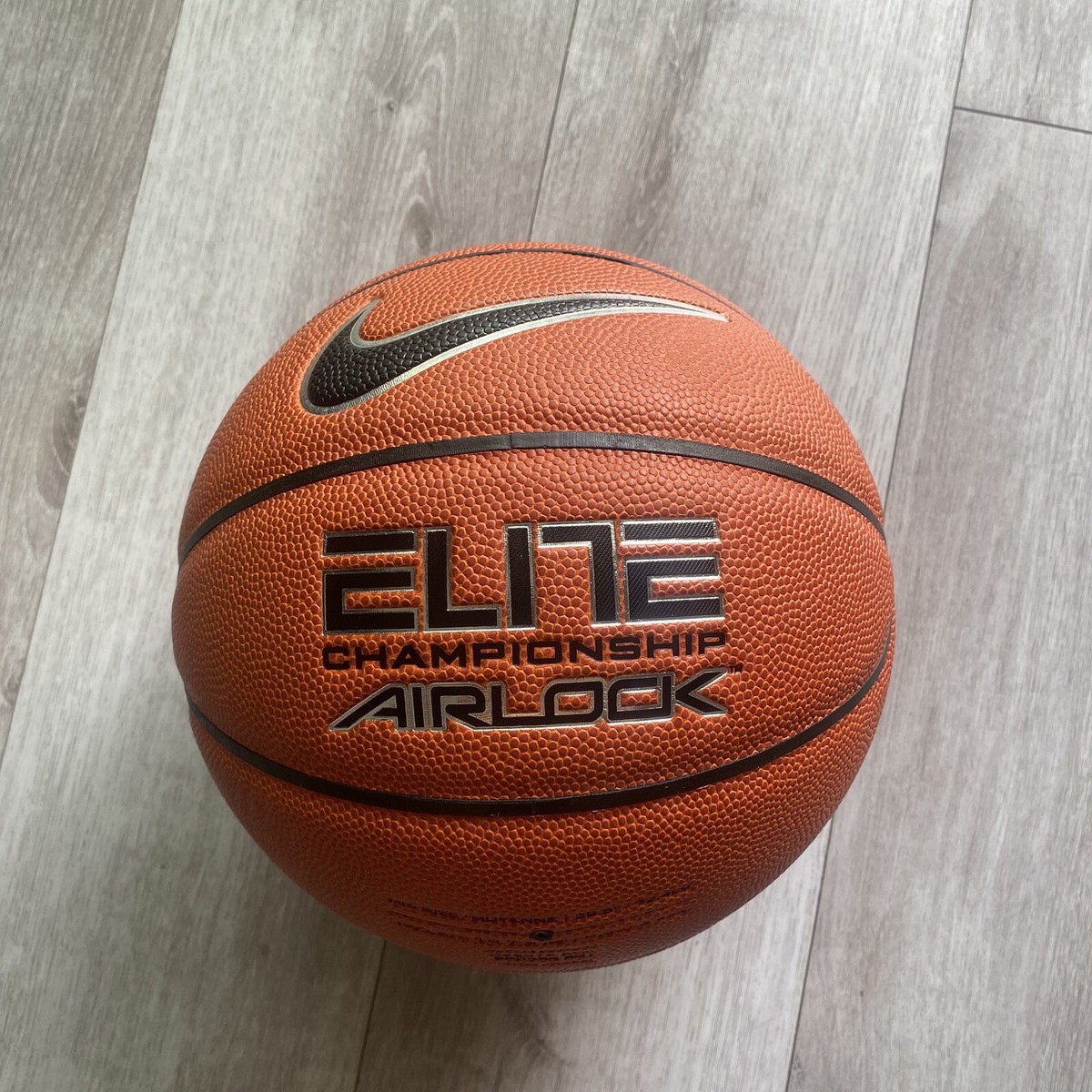 Nike Elite Championship Airlock Basketball Size Women’s Youth