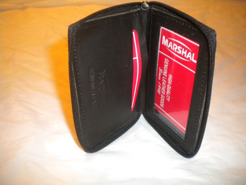 BRAND NEW ZIPPER AROUND  GENUINE LEATHER CREDIT CARD HOLDER  BLACK  COLOR
