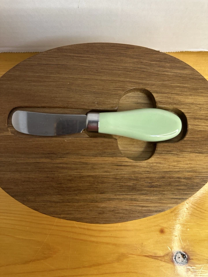 Hermoso Plato de Mantequilla Mujer Prado Pionero Pintado con Tapa de Madera y Cuchillo para Servir Foto 3 de 4