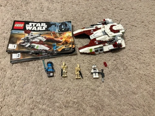 LEGO Star Wars: Republic Fighter Tank (75182) almost complete