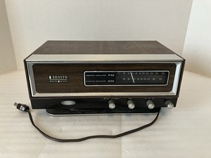 1970’s Zenith K421W Circle of Sound Solid State AM/FM Radio Tested & Working