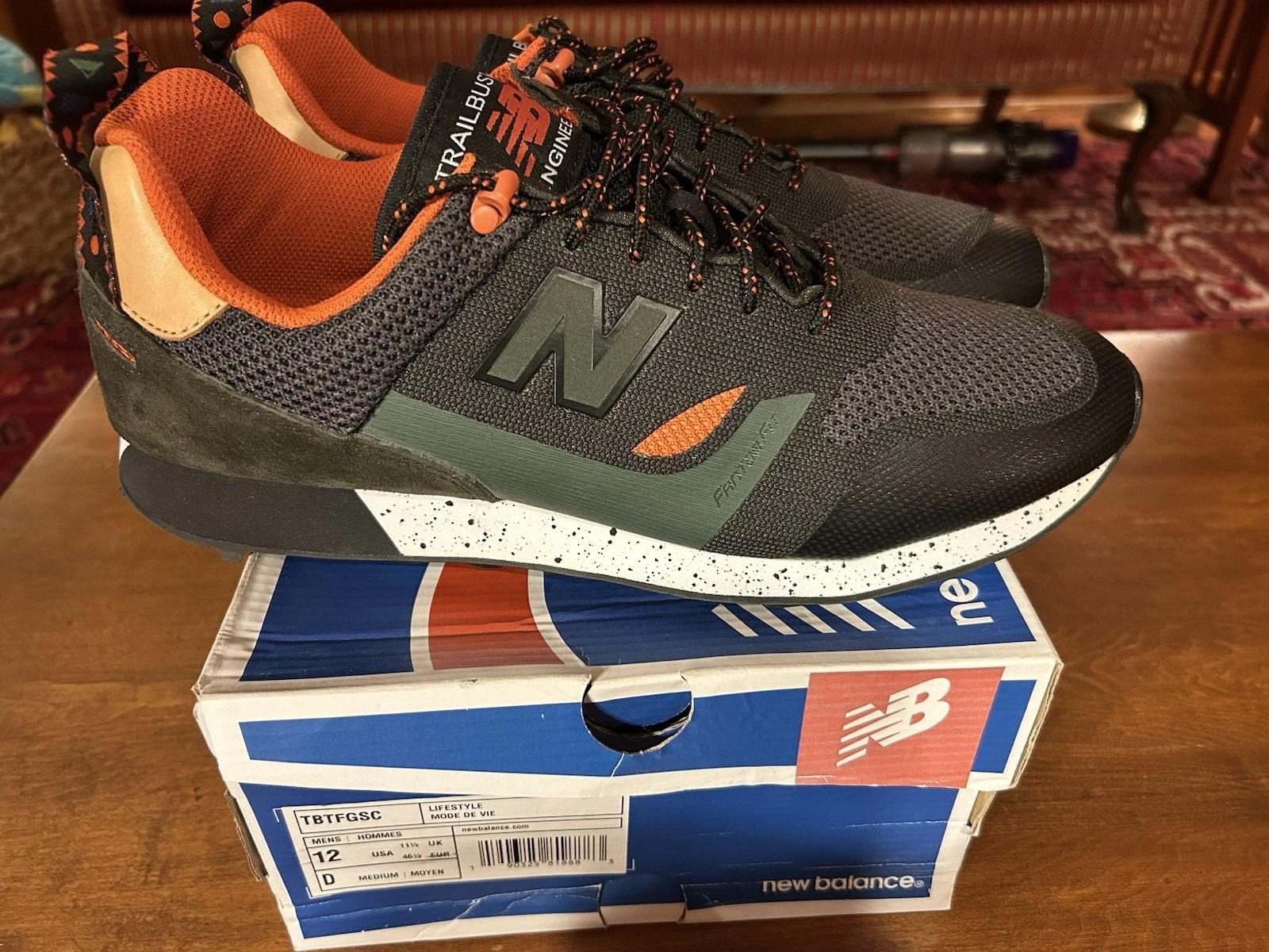 NEW RARE NEW BALANCE TRAILBUSTER REENGINEERED SZ 12 TRAIL RUNNING SHOES TBTFGSC