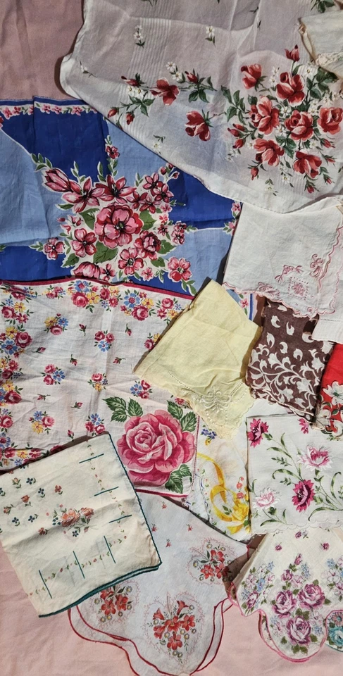 Lot of 35 Vintage Handkerchiefs Hankies Hanky ~Various Types & Patterns ~Women's - Image 4 of 4