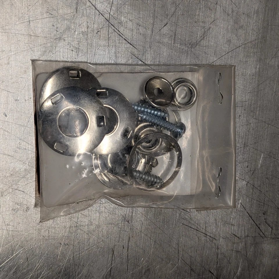 Juego de sujetadores a presión para alfombrilla Porsche 356 1950-65 / Stoddard NOS / SIN PRECIO BASE Foto 3 de 3