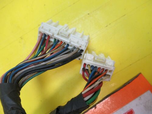 COMPUTER WIRE PLUG off TRANSMISSION TCM SHIFT MODULE 95440-28880 00 01 TIBURON - Picture 2 of 12