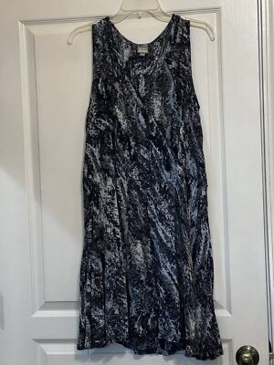 casual dress with converse nicoleneissany on LTK