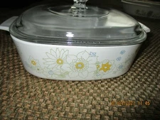 Vintage Corning Ware Floral Bouquet Yellow Flowers Casserole 2 Qt  A 2 B W/ LID 