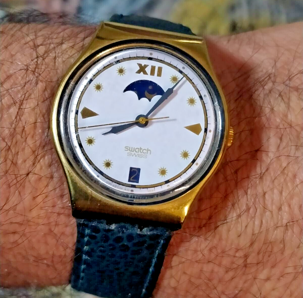 SWATCH Moon Phase 1991 Watch. Gold Plated Bezel GX709 Rare Working