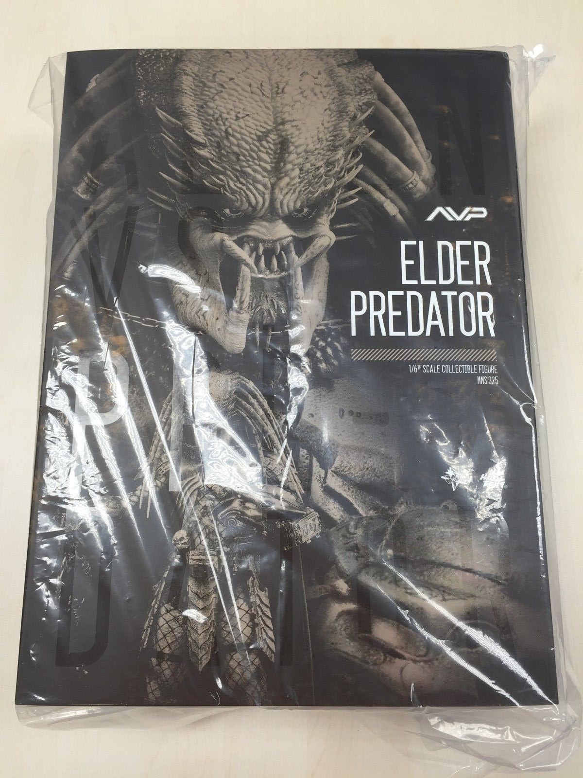 Hot Toys MMS 325 Alien VS. Predator AVP Elder Predators 14 inch 1/6 Figure NEW